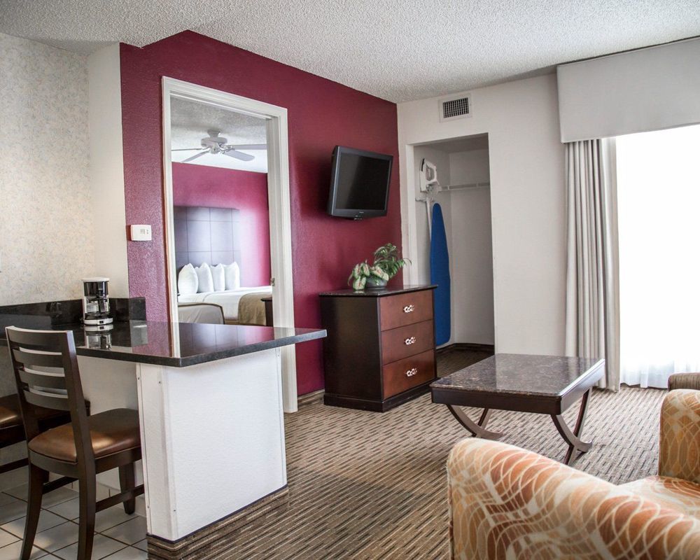 Surestay Plus By Best Western Orlando Lake Buena Vista Luaran gambar