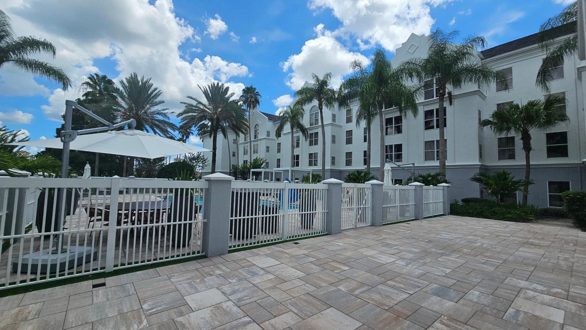 Surestay Plus By Best Western Orlando Lake Buena Vista Luaran gambar