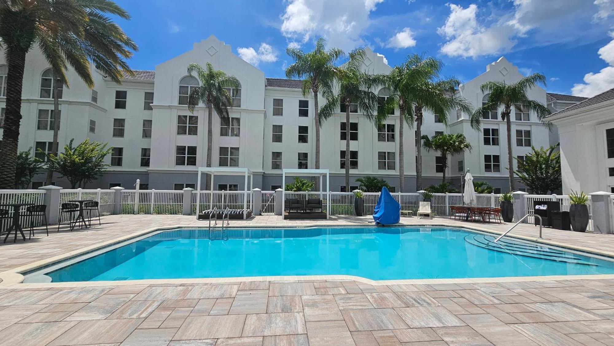 Surestay Plus By Best Western Orlando Lake Buena Vista Luaran gambar