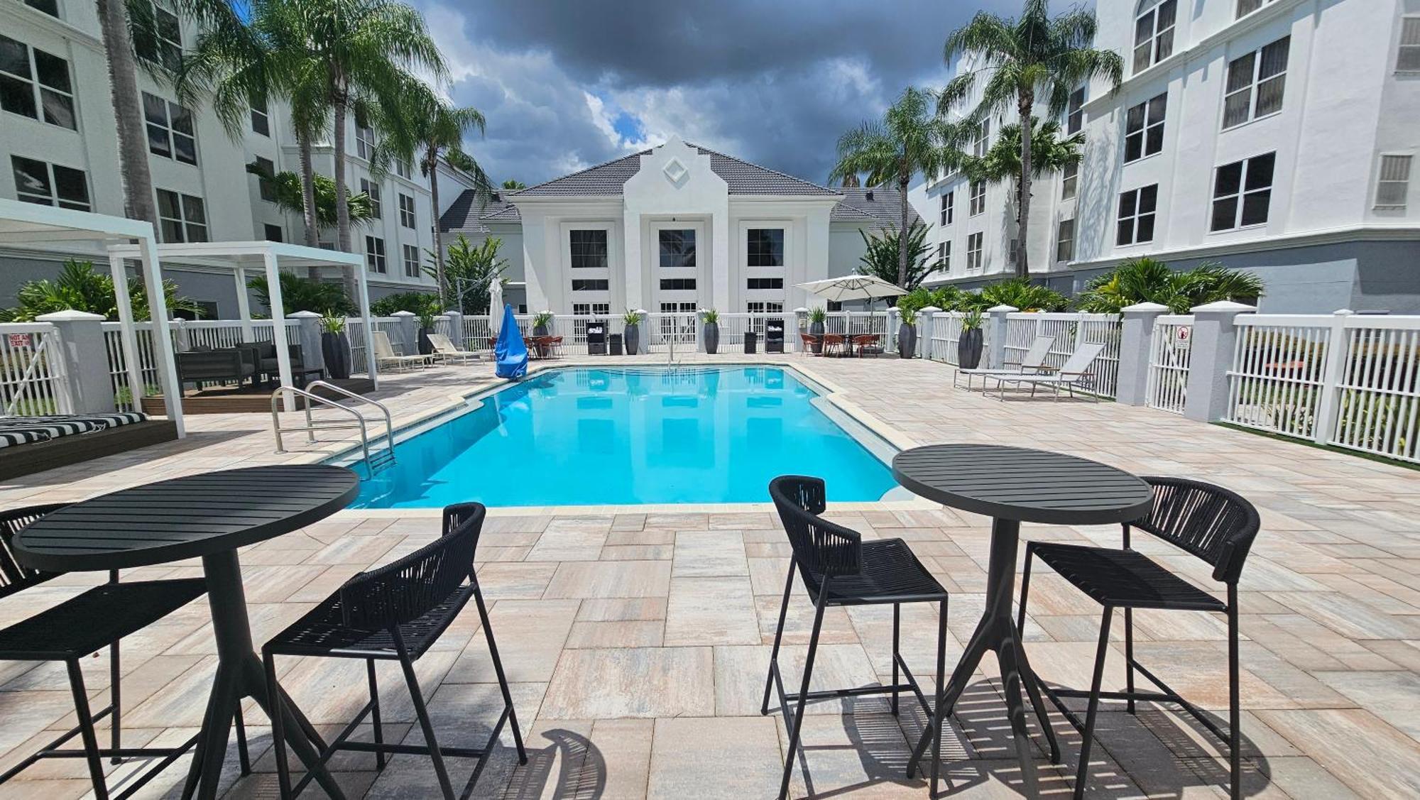 Surestay Plus By Best Western Orlando Lake Buena Vista Luaran gambar